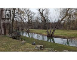 21948 ADELAIDE STREET N - 23