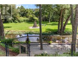 21948 ADELAIDE STREET N - 33