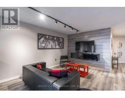 1604 - 695 RICHMOND STREET - 4