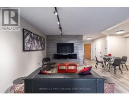 1604 - 695 RICHMOND STREET - 6