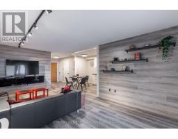 1604 - 695 RICHMOND STREET - 8