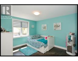 285 ELIZABETH STREET - 16