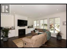 285 ELIZABETH STREET - 4