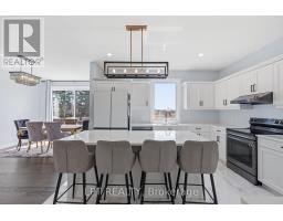 163 MCLEOD STREET - 18