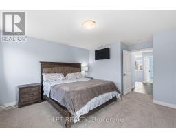 163 MCLEOD STREET - 35