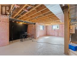 163 MCLEOD STREET - 41