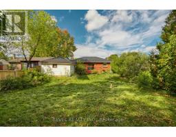 143 OAKSIDE STREET - 32