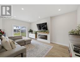 6445 ROYAL MAGNOLIA AVENUE - 11