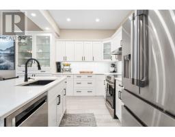 16 - 1337 COMMISSIONERS ROAD W - 11