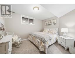 16 - 1337 COMMISSIONERS ROAD W - 32