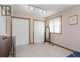 31 SINCLAIR CRESCENT - 17