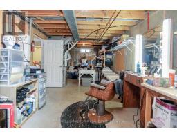 31 SINCLAIR CRESCENT - 21