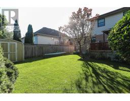 31 SINCLAIR CRESCENT - 24