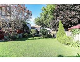 31 SINCLAIR CRESCENT - 26