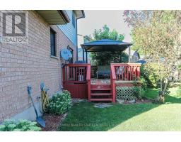 31 SINCLAIR CRESCENT - 27