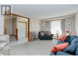 31 SINCLAIR CRESCENT - 4