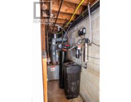 1231 SUNNINGDALE ROAD E - 43