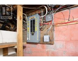 1231 SUNNINGDALE ROAD E - 44