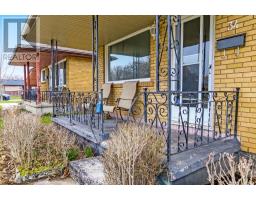 34 WEXFORD AVENUE - 2