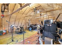 745 WHETTER AVENUE - 40