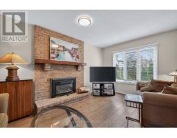 66 CHALFONT CRESCENT - 13