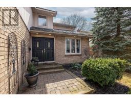 66 CHALFONT CRESCENT - 2