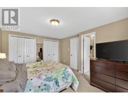 66 CHALFONT CRESCENT - 20