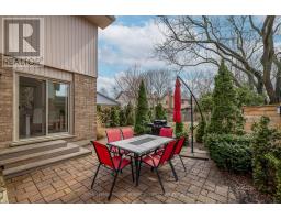 66 CHALFONT CRESCENT - 38