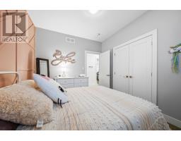 438 DARCY DRIVE - 33