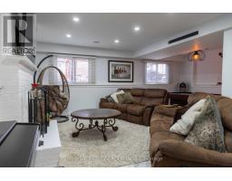 180 CLARA CRESCENT - 11