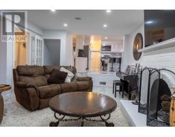 180 CLARA CRESCENT - 12