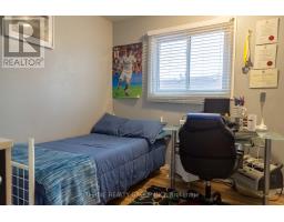 180 CLARA CRESCENT - 19