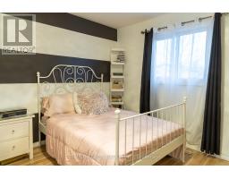 180 CLARA CRESCENT - 20