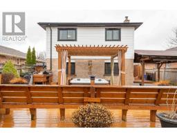 180 CLARA CRESCENT - 29