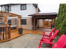 180 CLARA CRESCENT - 33