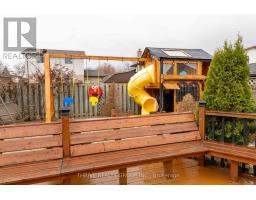 180 CLARA CRESCENT - 34