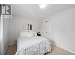 10 - 960 BITTERBUSH CRESCENT - 26