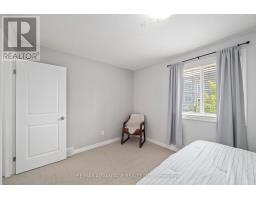 10 - 960 BITTERBUSH CRESCENT - 27