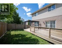 10 - 960 BITTERBUSH CRESCENT - 34