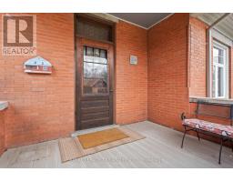 978 HACKETT STREET - 2