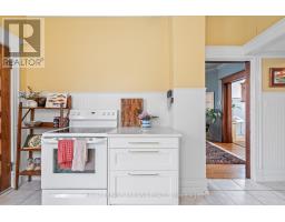 978 HACKETT STREET - 22