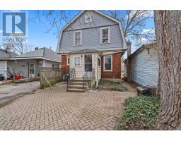 978 HACKETT STREET - 40