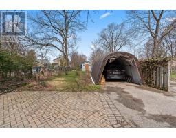 978 HACKETT STREET - 42