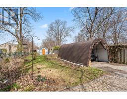 978 HACKETT STREET - 43