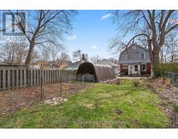 978 HACKETT STREET - 44