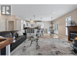 22 SPRINGFIELD WAY - 10