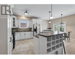 22 SPRINGFIELD WAY - 13