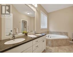 22 SPRINGFIELD WAY - 22