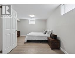 22 SPRINGFIELD WAY - 33