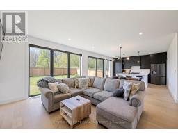 5 HARTLAND CIRCLE - 15